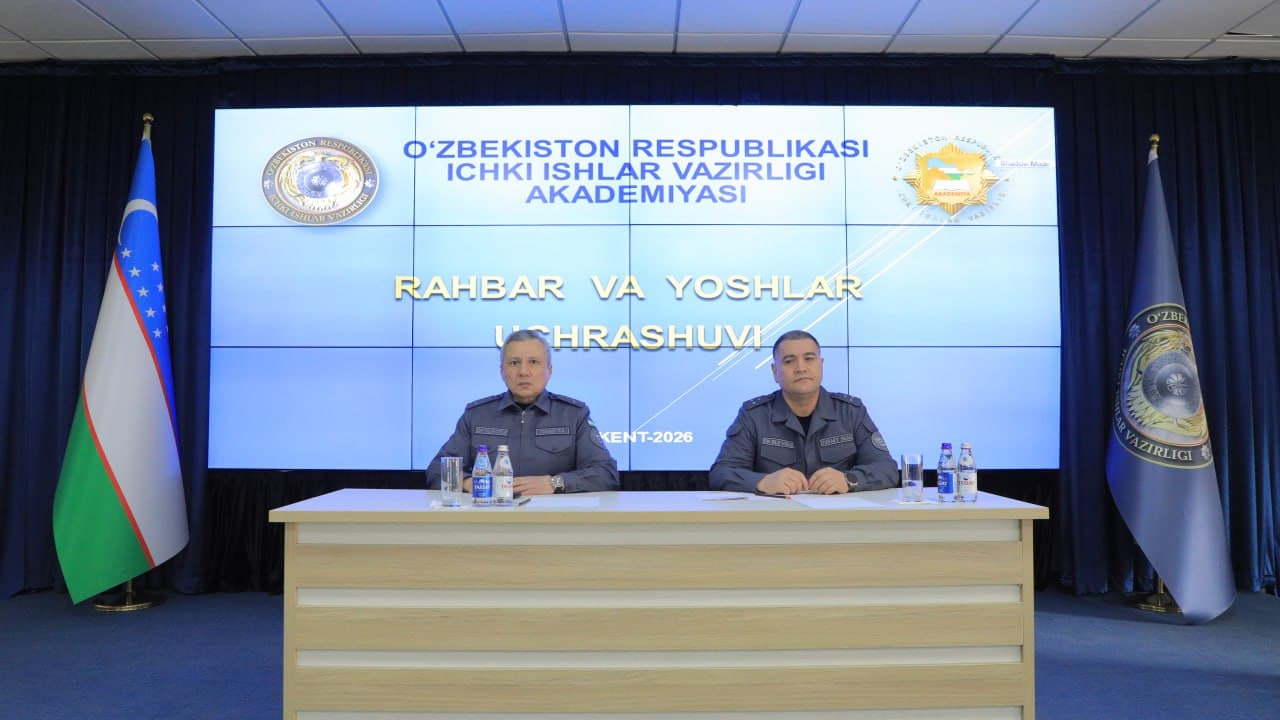 IIV Akademiyasi rahbariyati ishtirokida yoshlar bilan ochiq muloqot oʻtkazildi