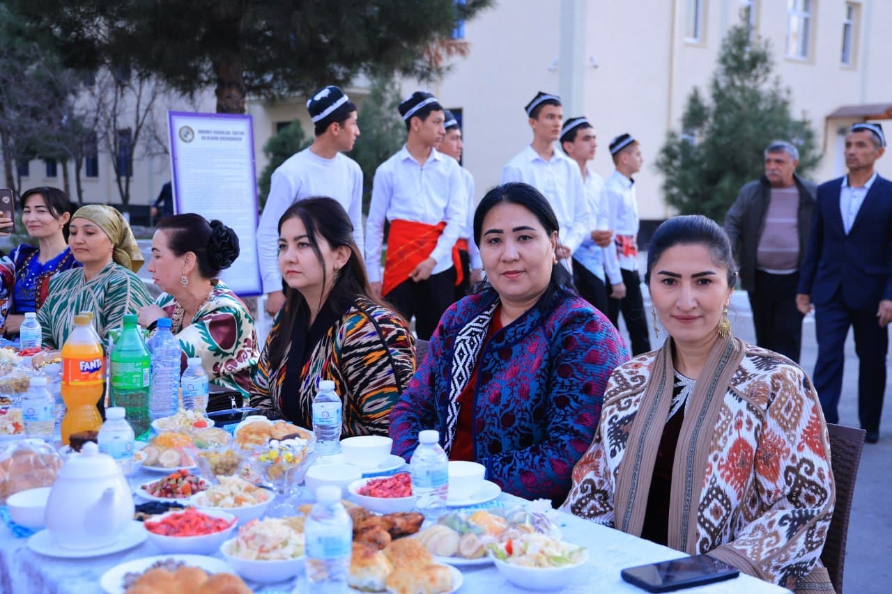 В Бухарском академическом лицее МВД широко отметили праздник Навруз