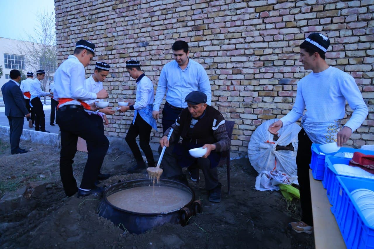 В Бухарском академическом лицее МВД широко отметили праздник Навруз