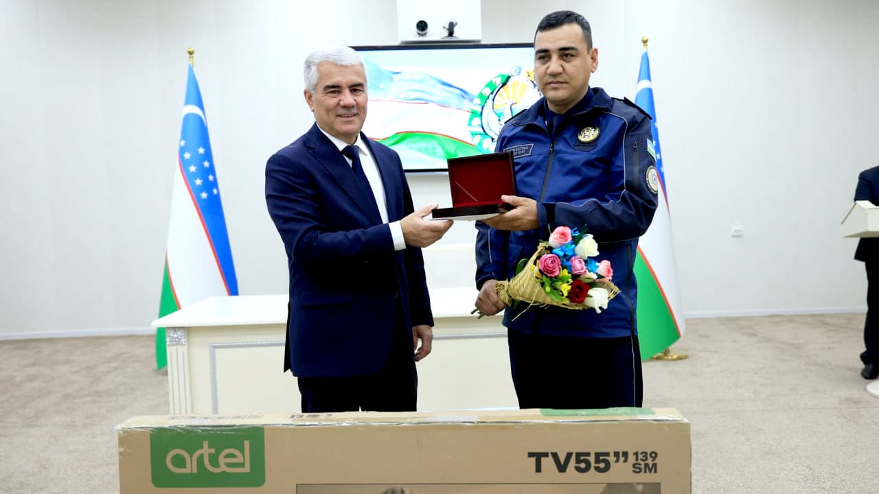 Buxorolik fidoyi xodimlar yuksak eʼtirofga munosib koʻrildi