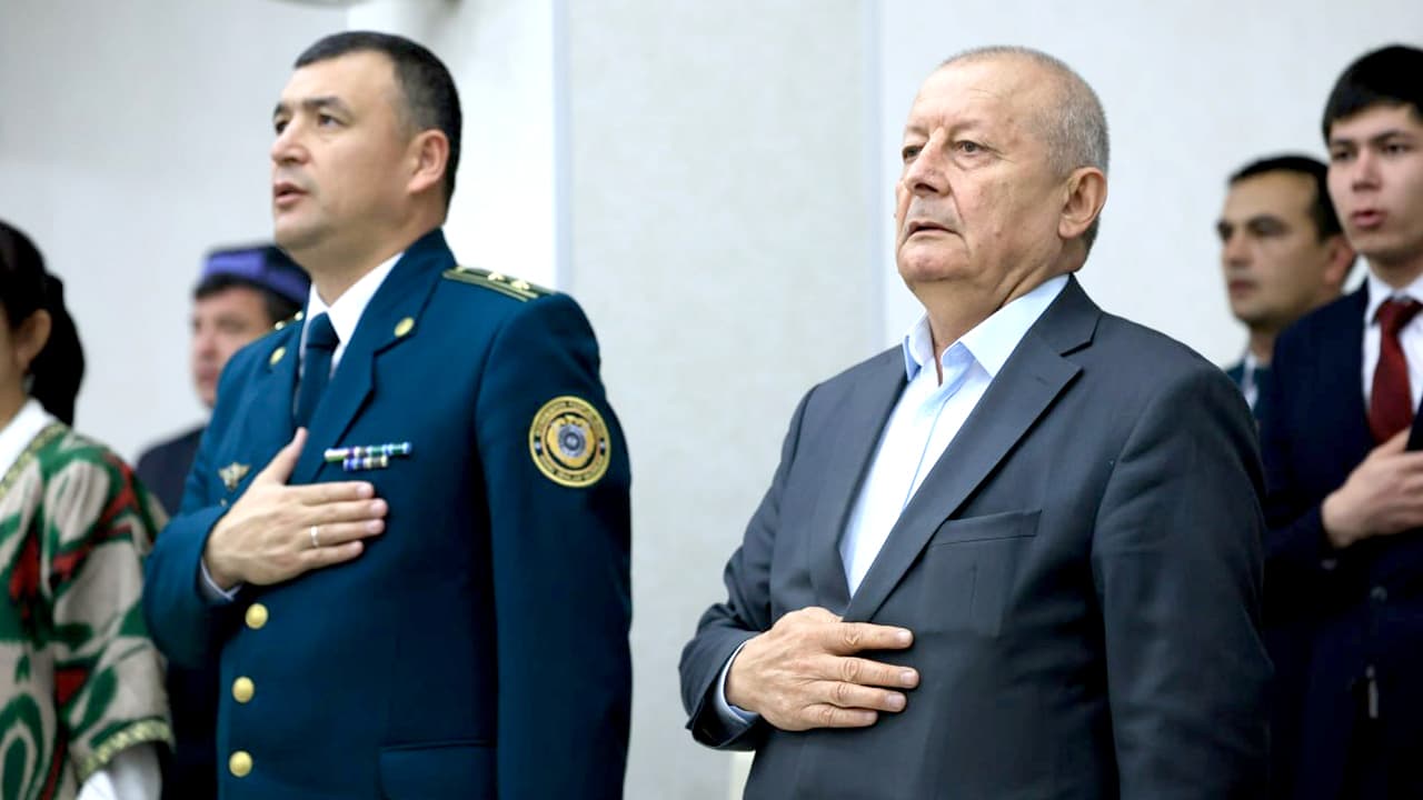 Buxorolik fidoyi xodimlar yuksak eʼtirofga munosib koʻrildi