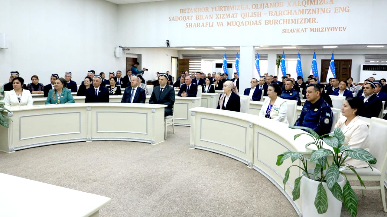 Buxorolik fidoyi xodimlar yuksak eʼtirofga munosib koʻrildi