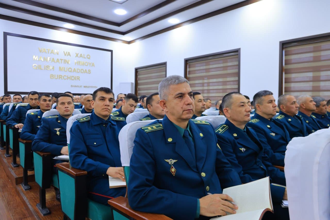 Муносиб хизмат ва фидойиликка юксак эътибор: Бухорода ички ишлар ходимлари ҳамда фахрийларига хизмат уйлари бепул мулк қилиб берилди