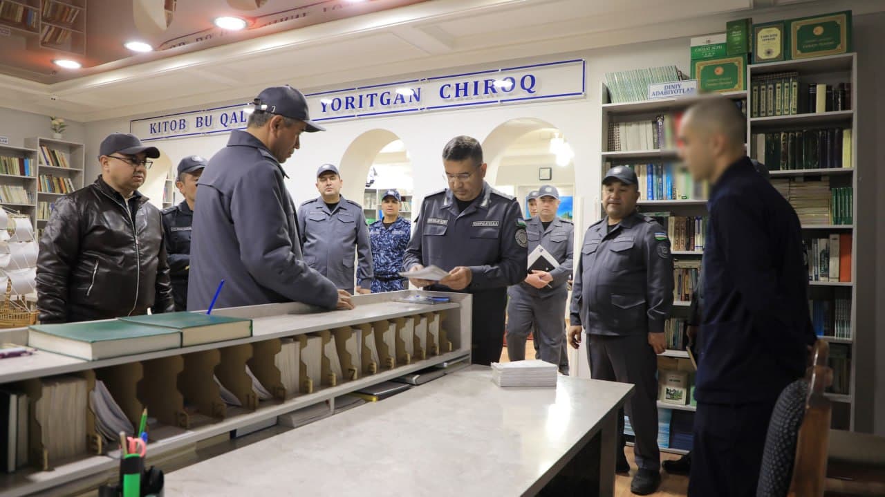 Министром внутренних дел генерал-лейтенантом Азизом Ташпулатовым изучена деятельность учреждений по исполнению наказания в Ташкентской области, а также проанализированы реформы и результаты в области воспитания и профессиональной ориентации осуждённых