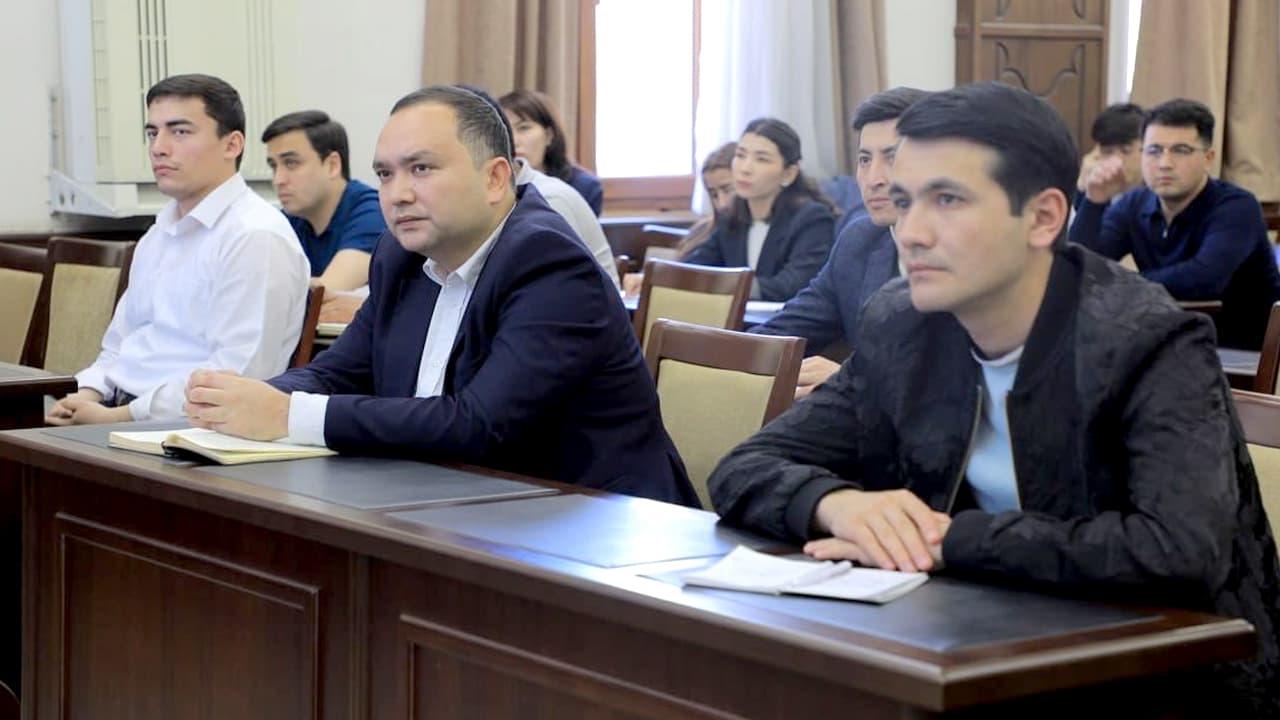 ИИВ Академияси раҳбарияти томонидан пойтахт туманларида “маҳалла еттилиги” учун семинар-тренинглар ташкил этилмоқда