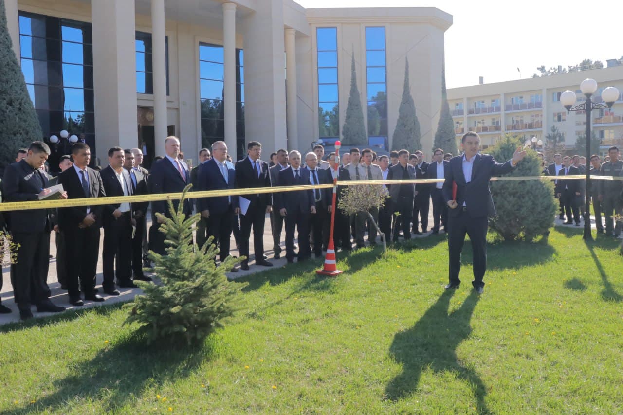 IIV akademiyasida “Oʻqotar qurollar va uning oʻq-dorilari noqonuniy muomalasiga qarshi kurashish: milliy va xalqaro tajriba, raqamli texnologiyalar va zamonaviy xavf-xatarlar” mavzuida milliy seminar boʻlib oʻtdi