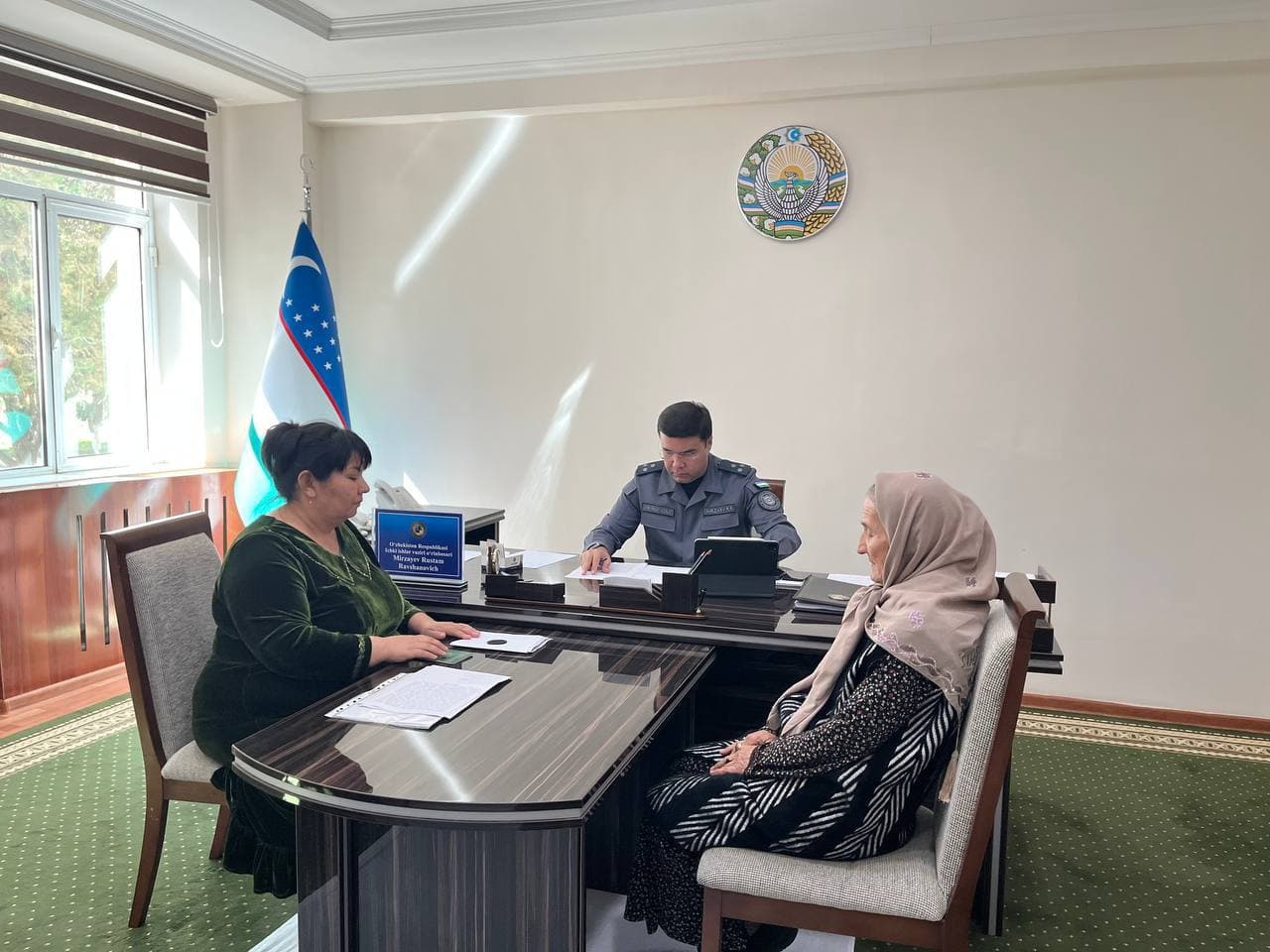 Surxondaryoda Ichki ishlar vaziri oʻrinbosari tomonidan oʻtkazilgan sayyor qabulda aholi murojaatlari atroflicha koʻrib chiqilib, muammolar tizimli hal qilishga qaratilgan vazifalar belgilab olindi