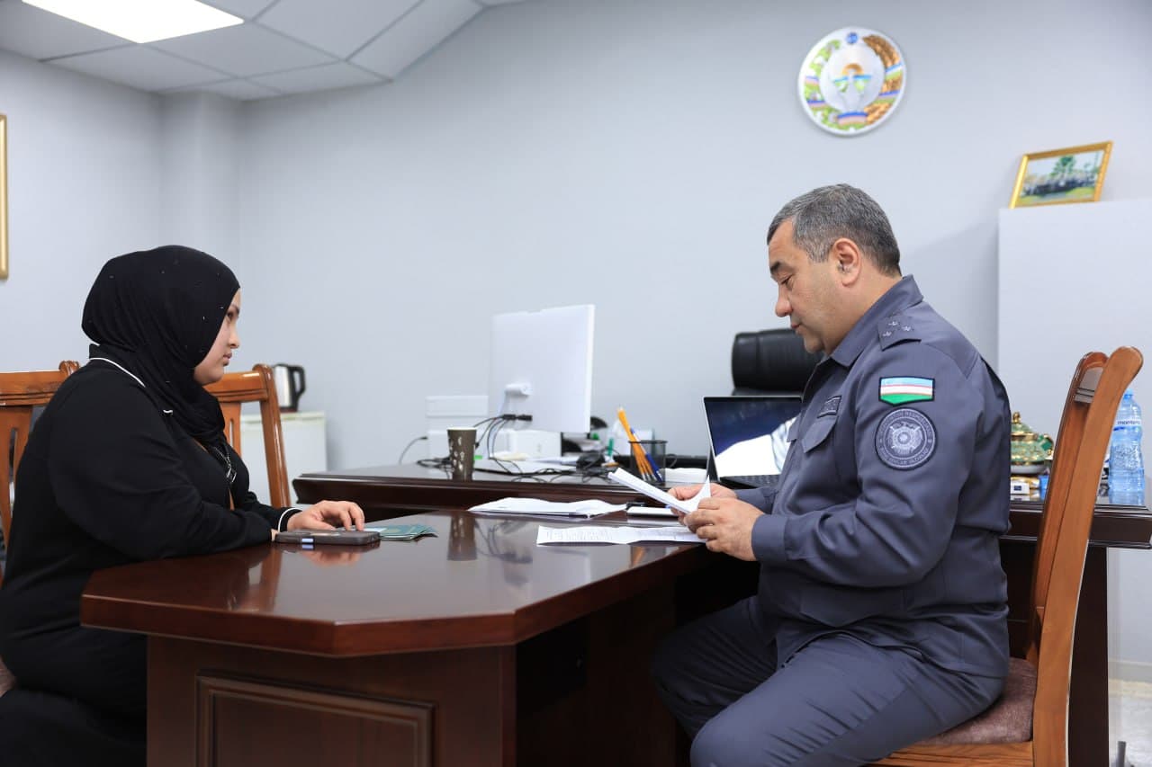 Ichki ishlar vazirligi hamda uning hududiy boʻlinmalari tomonidan tashkil etilgan sayyor qabullar davomida fuqarolarning murojaatlari batafsil oʻrganilib, mavjud muammolarni tizimli bartaraf etishga qaratilgan aniq vazifalar belgilanmoqda