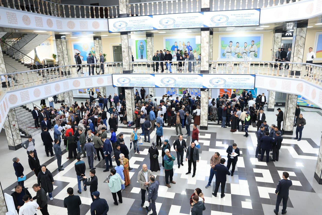 Ichki ishlar vazirligi hamda uning hududiy boʻlinmalari tomonidan tashkil etilgan sayyor qabullar davomida fuqarolarning murojaatlari batafsil oʻrganilib, mavjud muammolarni tizimli bartaraf etishga qaratilgan aniq vazifalar belgilanmoqda