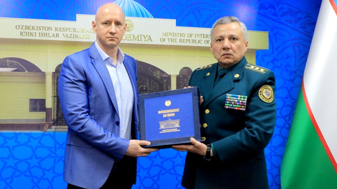 IIV Akademiyasiga Vengriya milliy tergov byurosi direktori oʻrinbosari David Norbert boshchiligidagi delegatsiya tashrif buyurdi