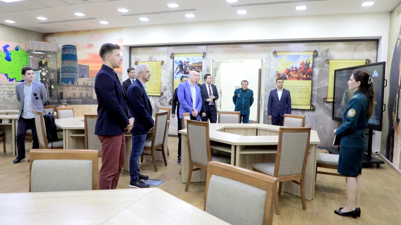 IIV Akademiyasiga Vengriya milliy tergov byurosi direktori oʻrinbosari David Norbert boshchiligidagi delegatsiya tashrif buyurdi