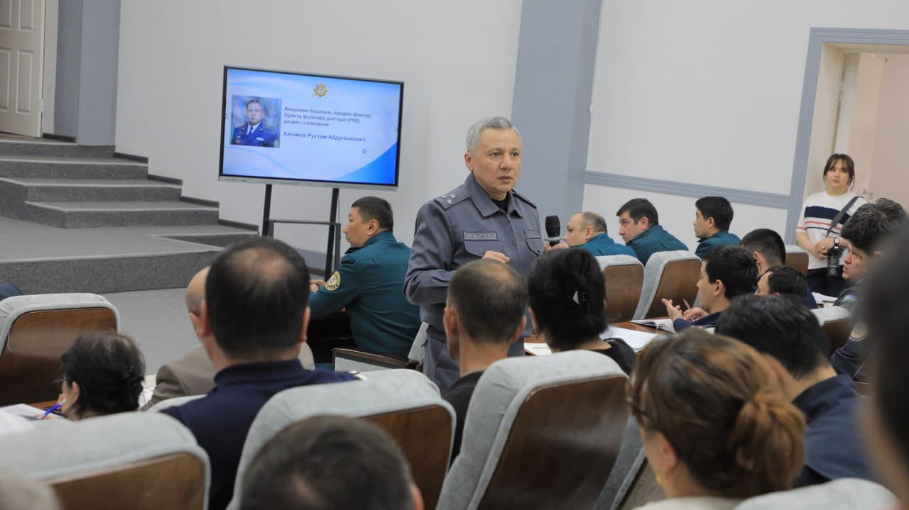 Toshkent viloyati Chirchiq shahar hokimligida “mahalla yettiligi” tizimi xodimlari uchun seminar-trening tashkil qilindi