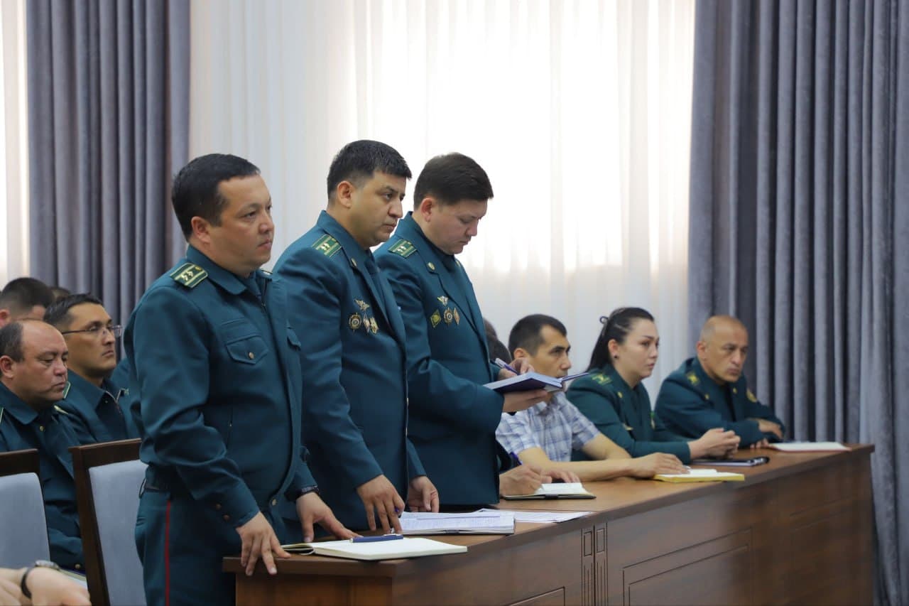 Sirdaryo viloyati IIBda qonuniylik va xizmat intizomini mustahkamlash masalalari tanqidiy muhokama qilindi