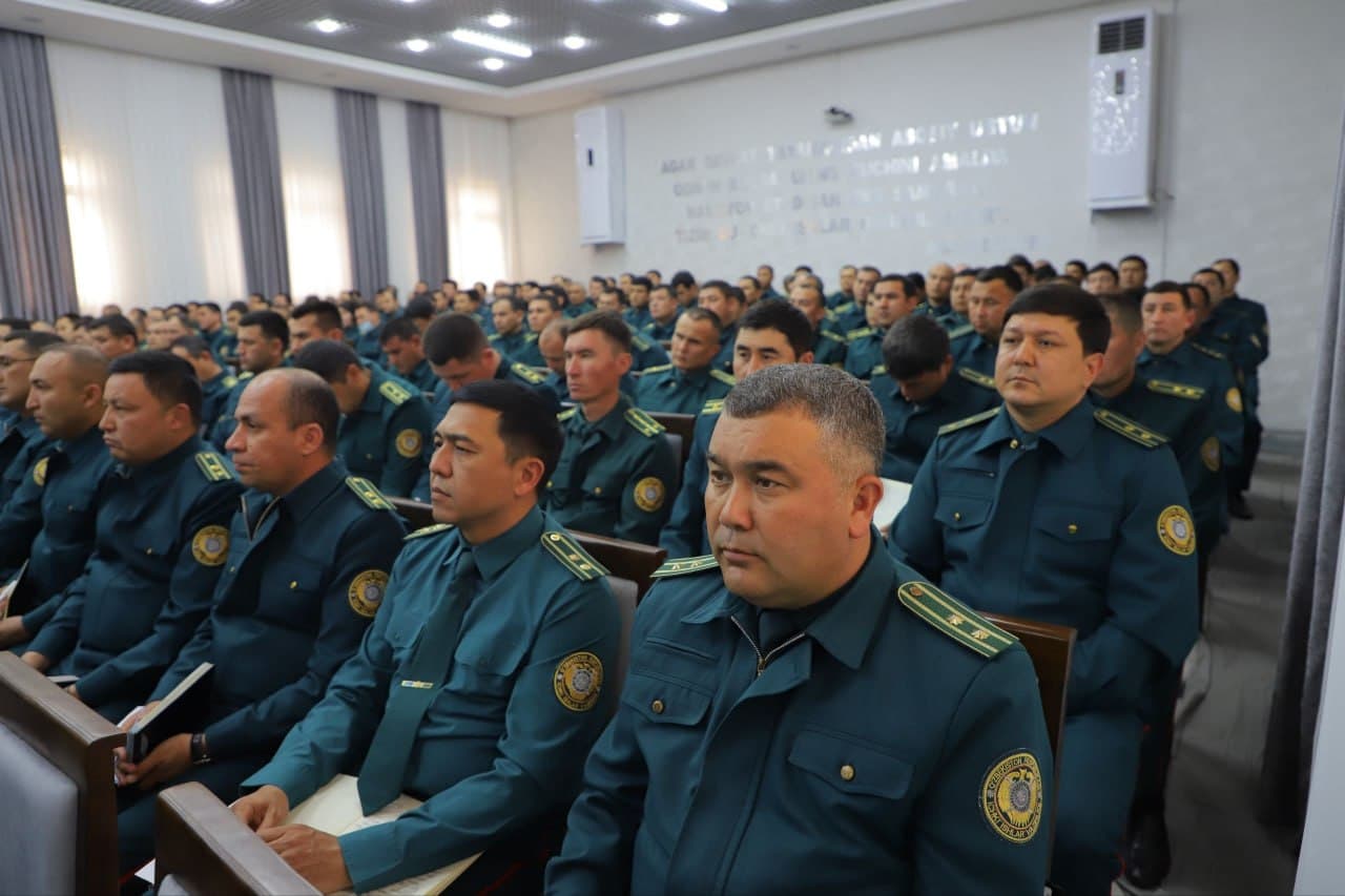 Sirdaryo viloyati IIBda qonuniylik va xizmat intizomini mustahkamlash masalalari tanqidiy muhokama qilindi