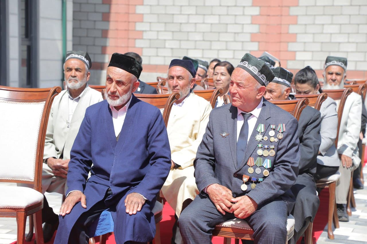 Yurtimizning uzoq tumanlarida xavfsizlikni taʼminlash hamda aholiga xizmat koʻrsatishni yaxshilash maqsadida Sariosiyo tumani Ichki ishlar boʻlimining yangi zamonaviy binosi foydalanishga topshirildi