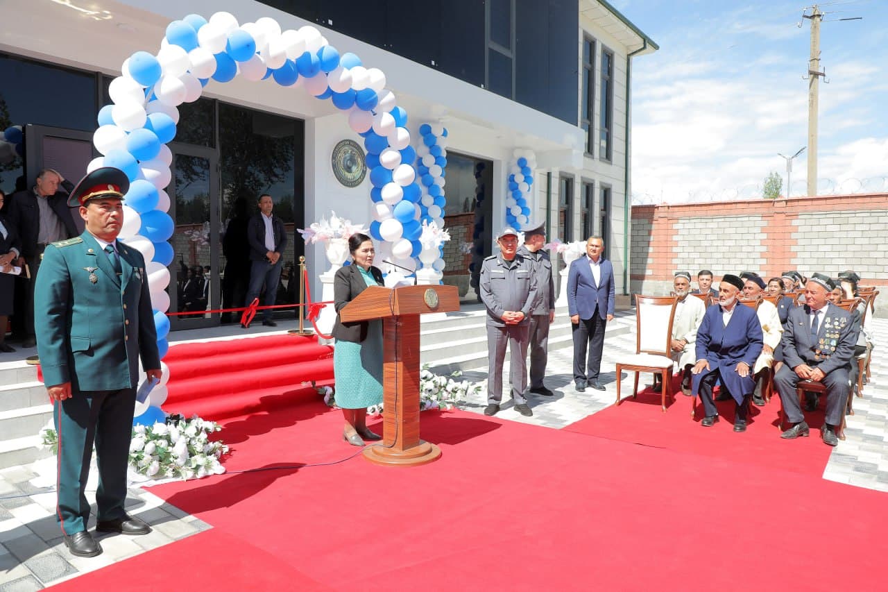 Yurtimizning uzoq tumanlarida xavfsizlikni taʼminlash hamda aholiga xizmat koʻrsatishni yaxshilash maqsadida Sariosiyo tumani Ichki ishlar boʻlimining yangi zamonaviy binosi foydalanishga topshirildi