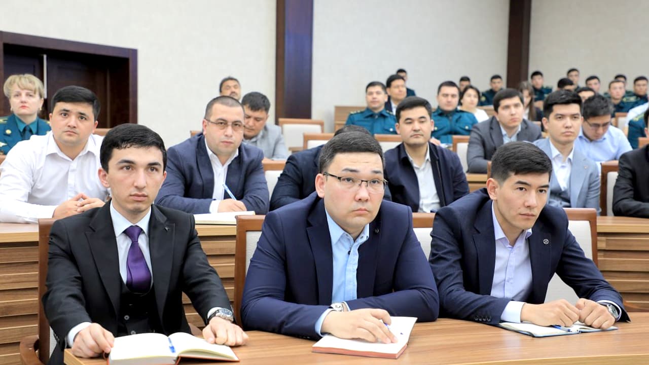 В Академии МВД представители Национального бюро расследований Венгрии провели семинар-тренинг