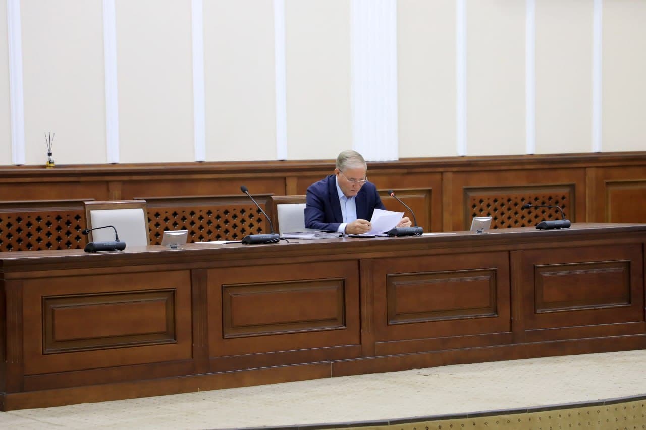 Qoraqalpogʻiston Respublikasi Vazirlar Kengashi raisi hamda Ichki ishlar vaziri ishtirokida kiberxavfsizlik masalalariga bagʻishlangan kengaytirilgan yigʻilish boʻlib oʻtdi