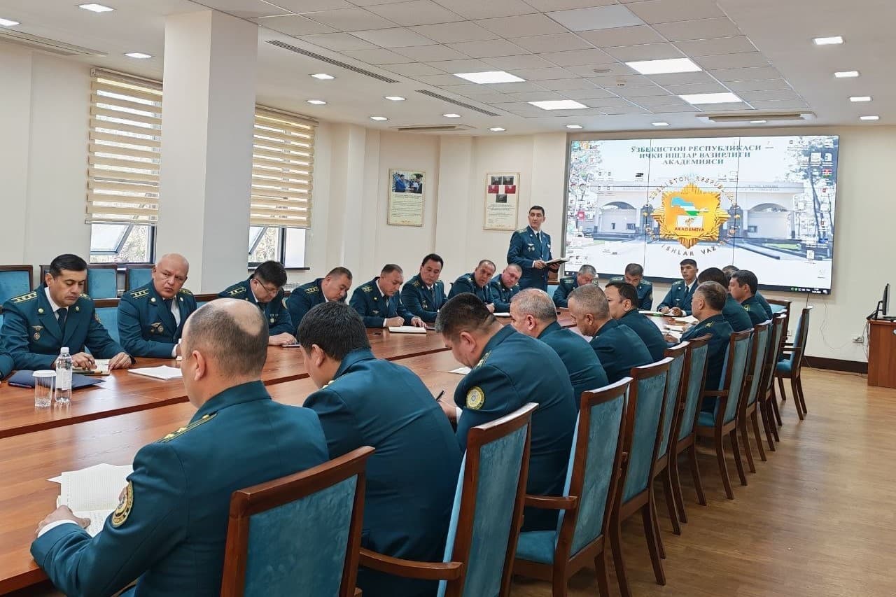 Oʻzbekiston Respublikasi IIV Akademiyasida Jamoat xavfsizligi departamenti rahbarining oʻquv yigʻinlari tinglovchilari bilan uchrashuvi boʻlib oʻtdi