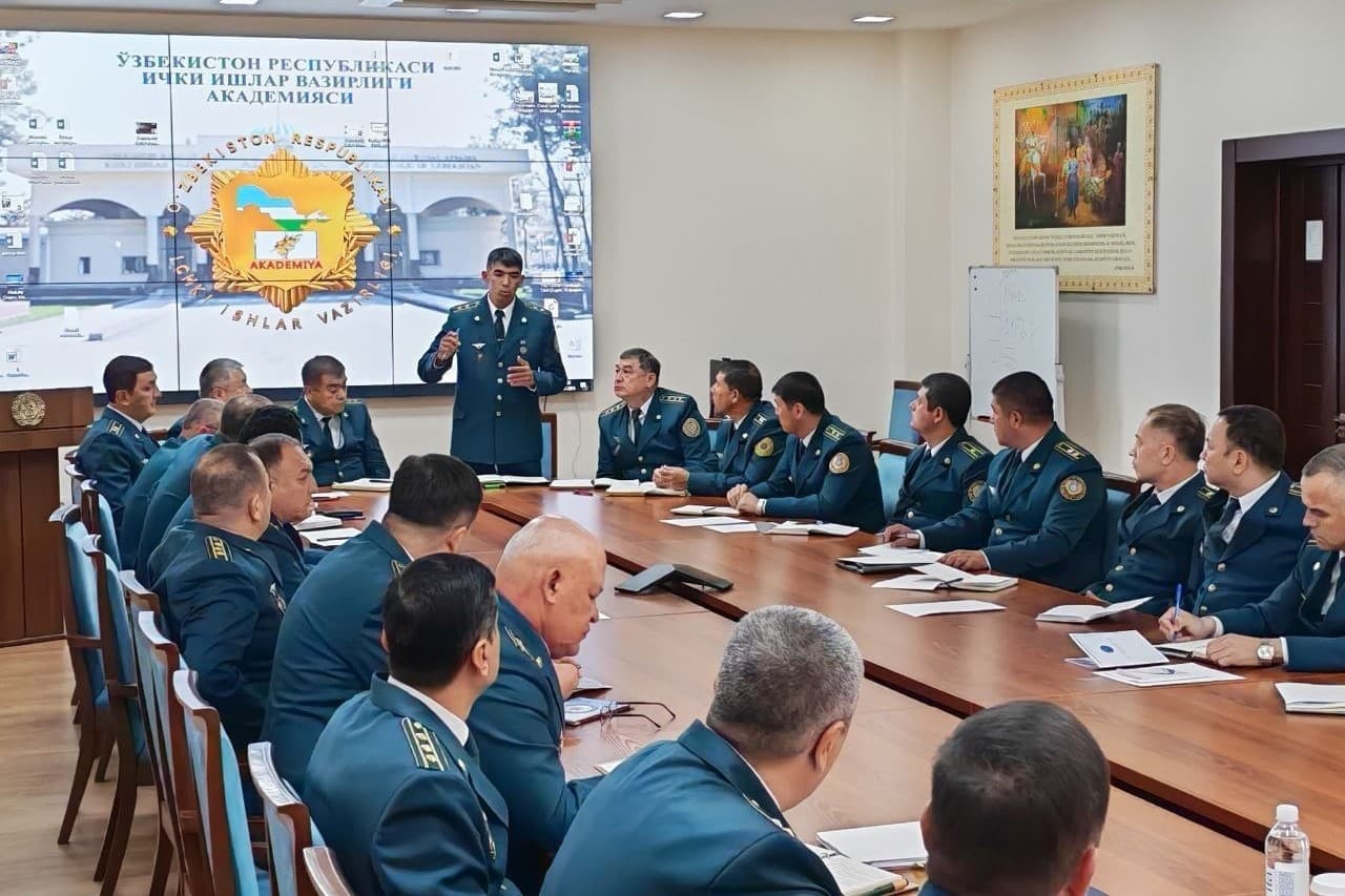 Oʻzbekiston Respublikasi IIV Akademiyasida Jamoat xavfsizligi departamenti rahbarining oʻquv yigʻinlari tinglovchilari bilan uchrashuvi boʻlib oʻtdi
