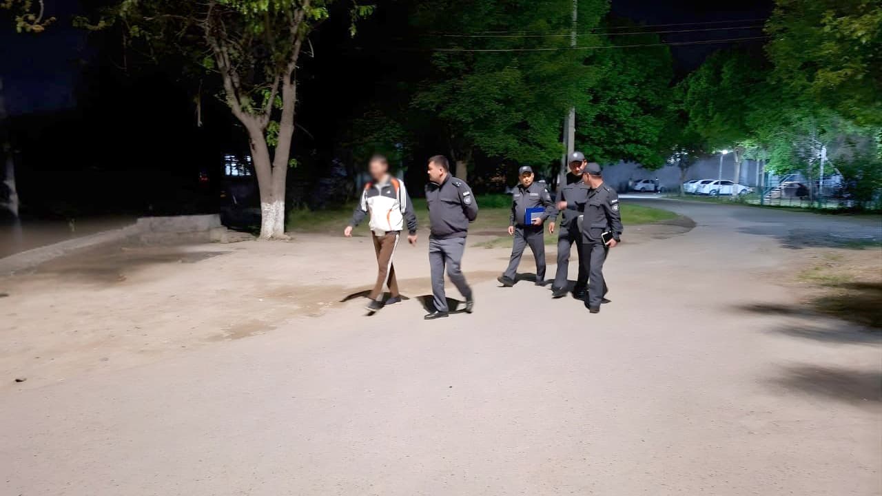 Руководством УВД Сырдарьинской области осуществлен практический визит, направленный на улучшение социально-духовной обстановки в махалле и профилактику преступности