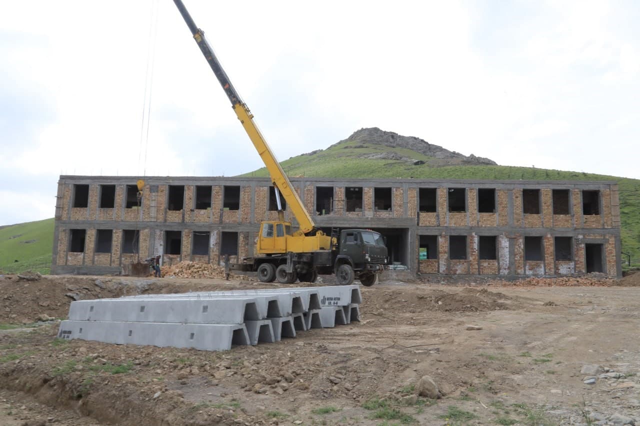 Пресс-тур в УВД Джизакской области: социальная защита, современные условия и пример преобразований в рамках проекта "Яшил макон"