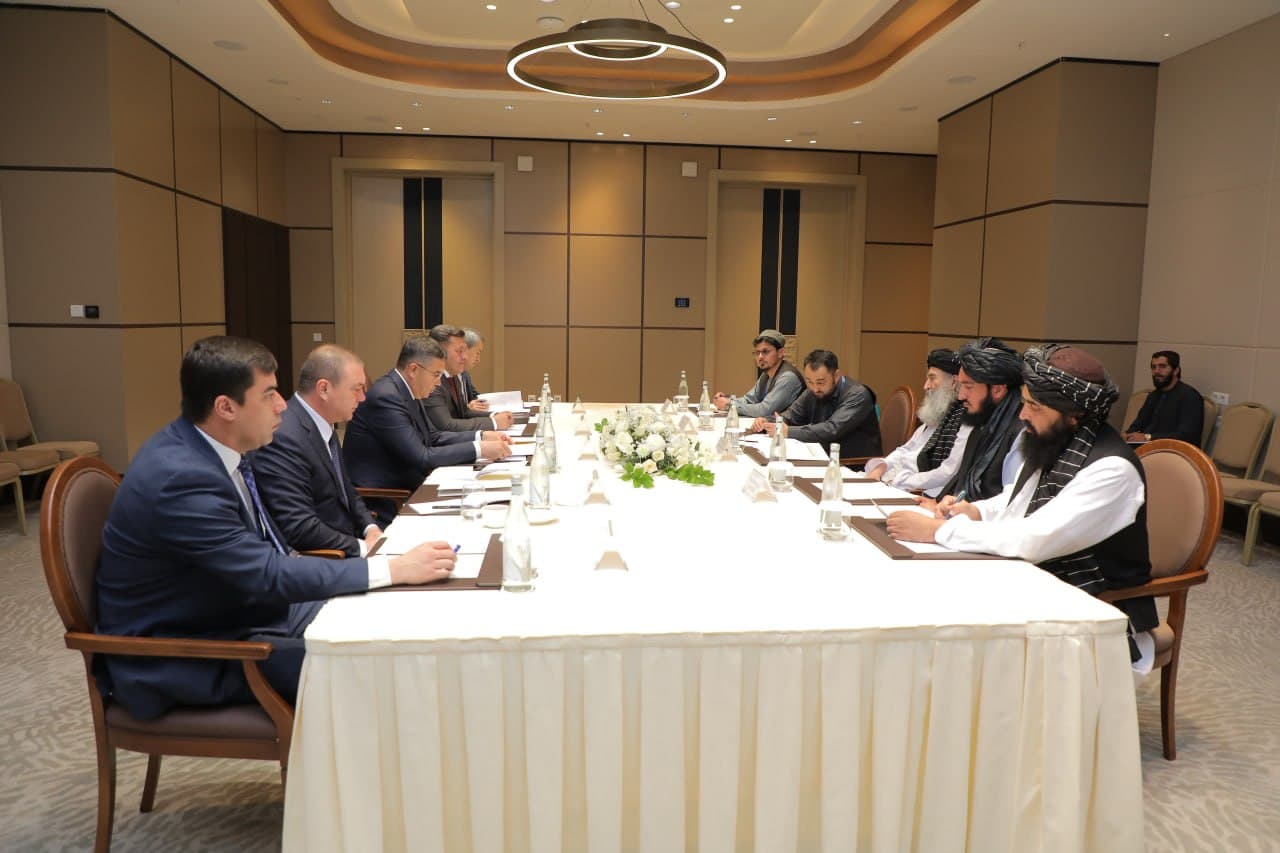 Samarqand forumi doirasida Ichki ishlar vaziri general-leytenant Aziz Tashpulatov hamda Afgʻoniston Ichki ishlar vaziri oʻrinbosari Shayx Abdul Rahmon Munir boshchiligidagi delegatsiyaning uchrashuvi boʻlib oʻtdi