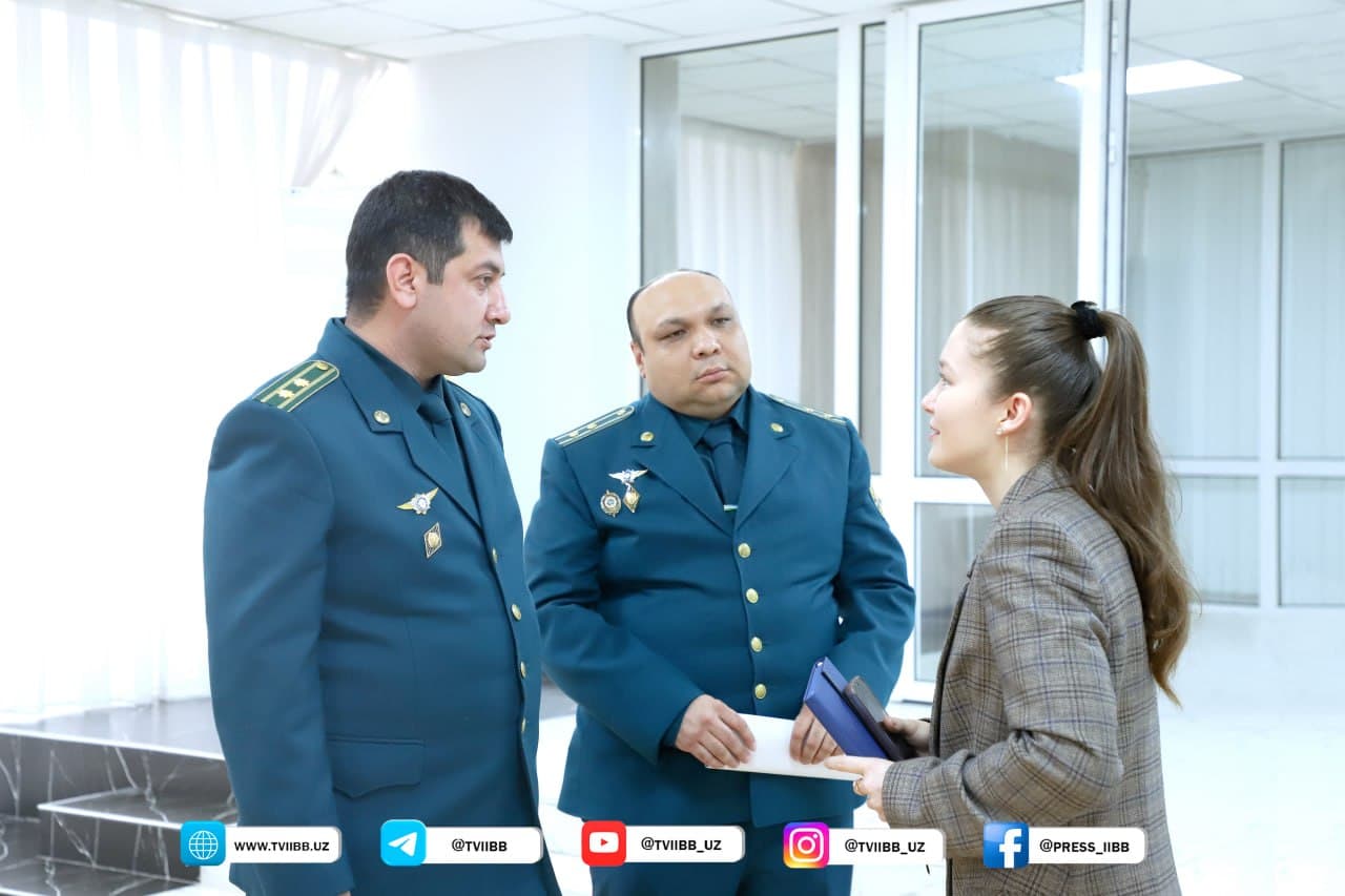 Тошкент вилояти Чирчиқ шаҳрида ўқувчи-талабалар ўртасида ҳуқуқбузарликларнинг олдини олишга қаратилган тарғибот кучайтирилмоқда