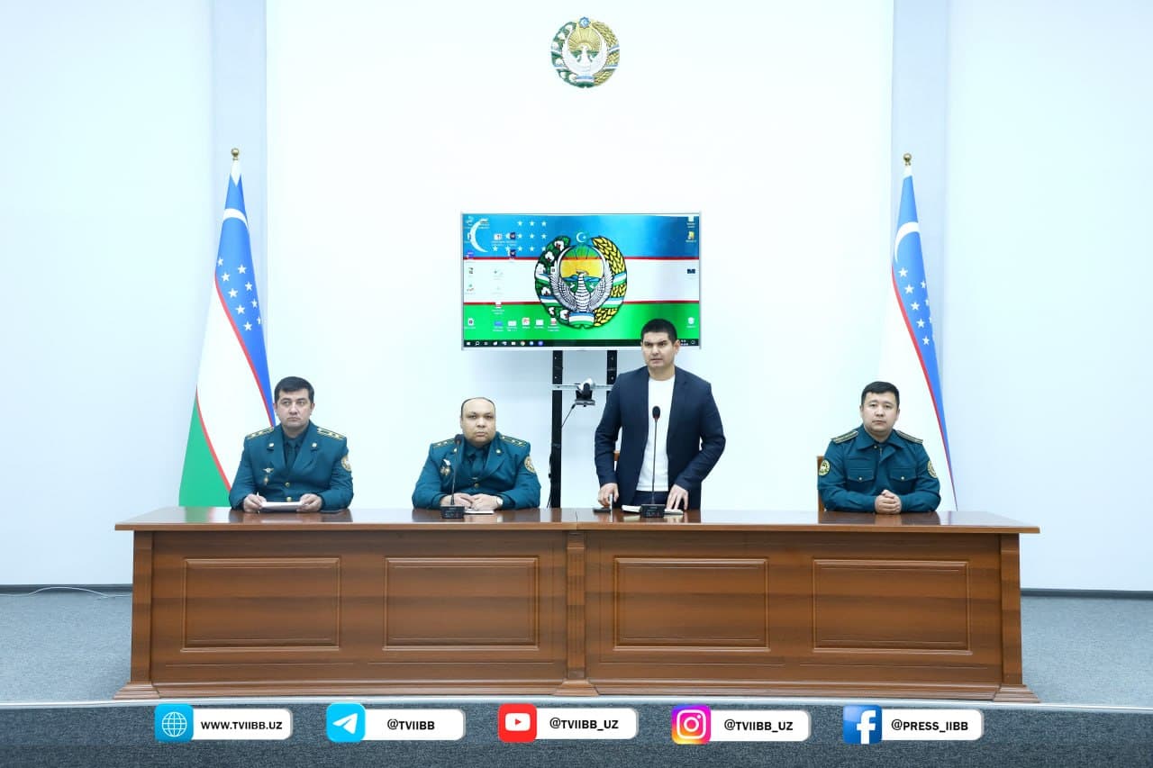 Тошкент вилояти Чирчиқ шаҳрида ўқувчи-талабалар ўртасида ҳуқуқбузарликларнинг олдини олишга қаратилган тарғибот кучайтирилмоқда