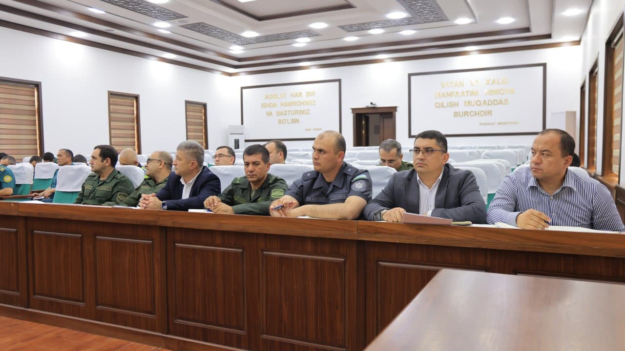 Buxoro viloyati IIBda IIV huzuridagi Tergov departamenti rahbariyati tomonidan “Surxondaryo tajribasi”ni joriy qilish boʻyicha oʻquv seminari tashkil etildi