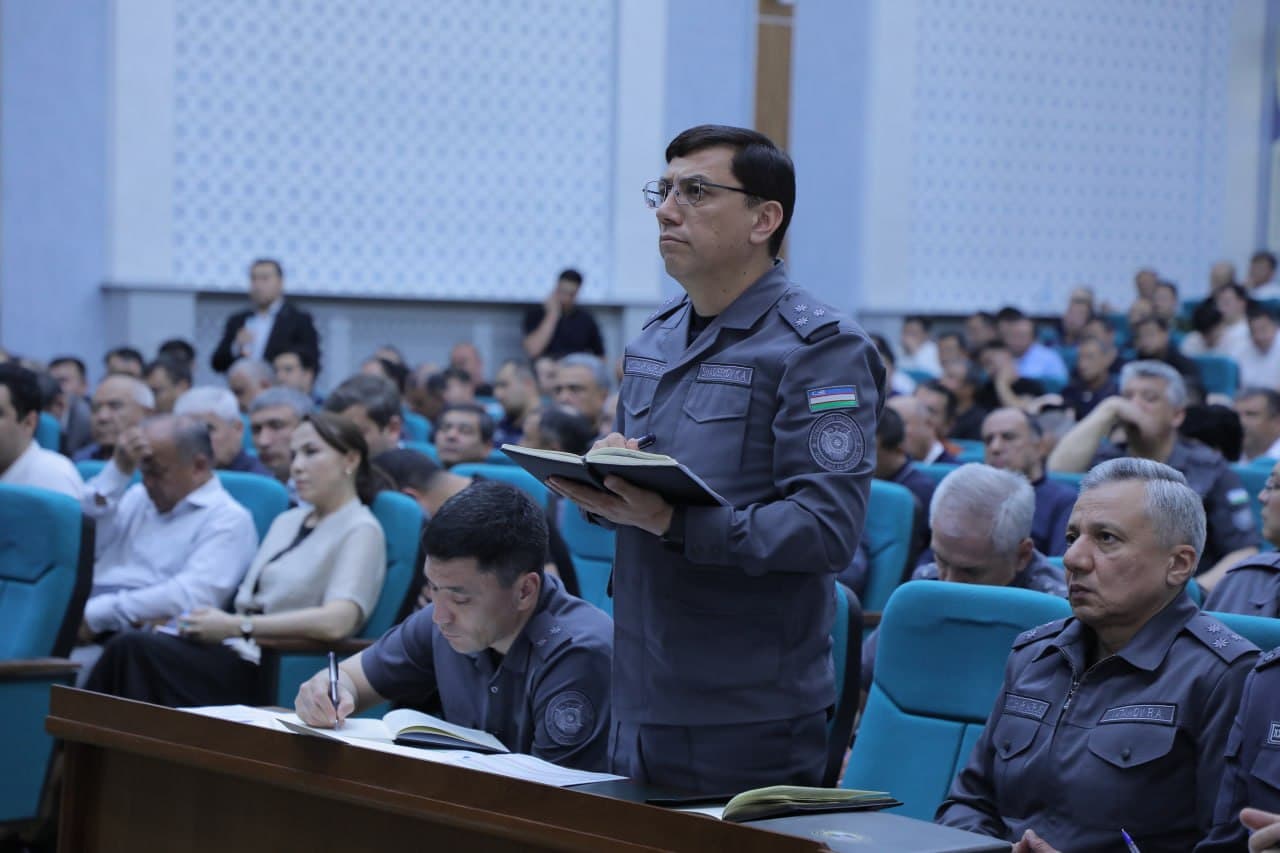 Давлат раҳбари топшириқлари ижроси: Чилонзор туманида танқидий таҳлил, рақамли бошқарув ва жамоат хавфсизлигини кучайтириш бўйича аниқ вазифалар белгилаб олинди