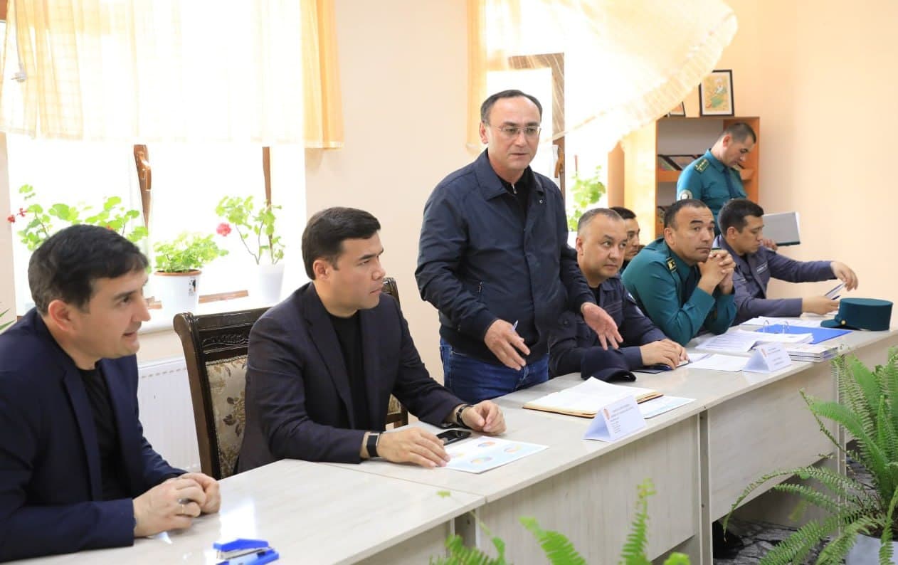 В УВД Навоийской области состоялось критическое, аналитическое совещание с участием руководства МВД