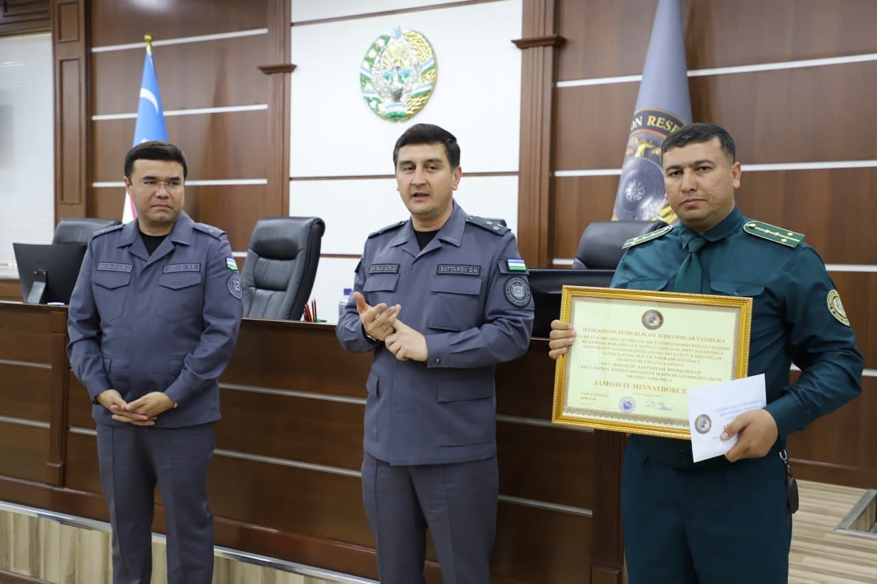 В УВД Навоийской области состоялось критическое, аналитическое совещание с участием руководства МВД