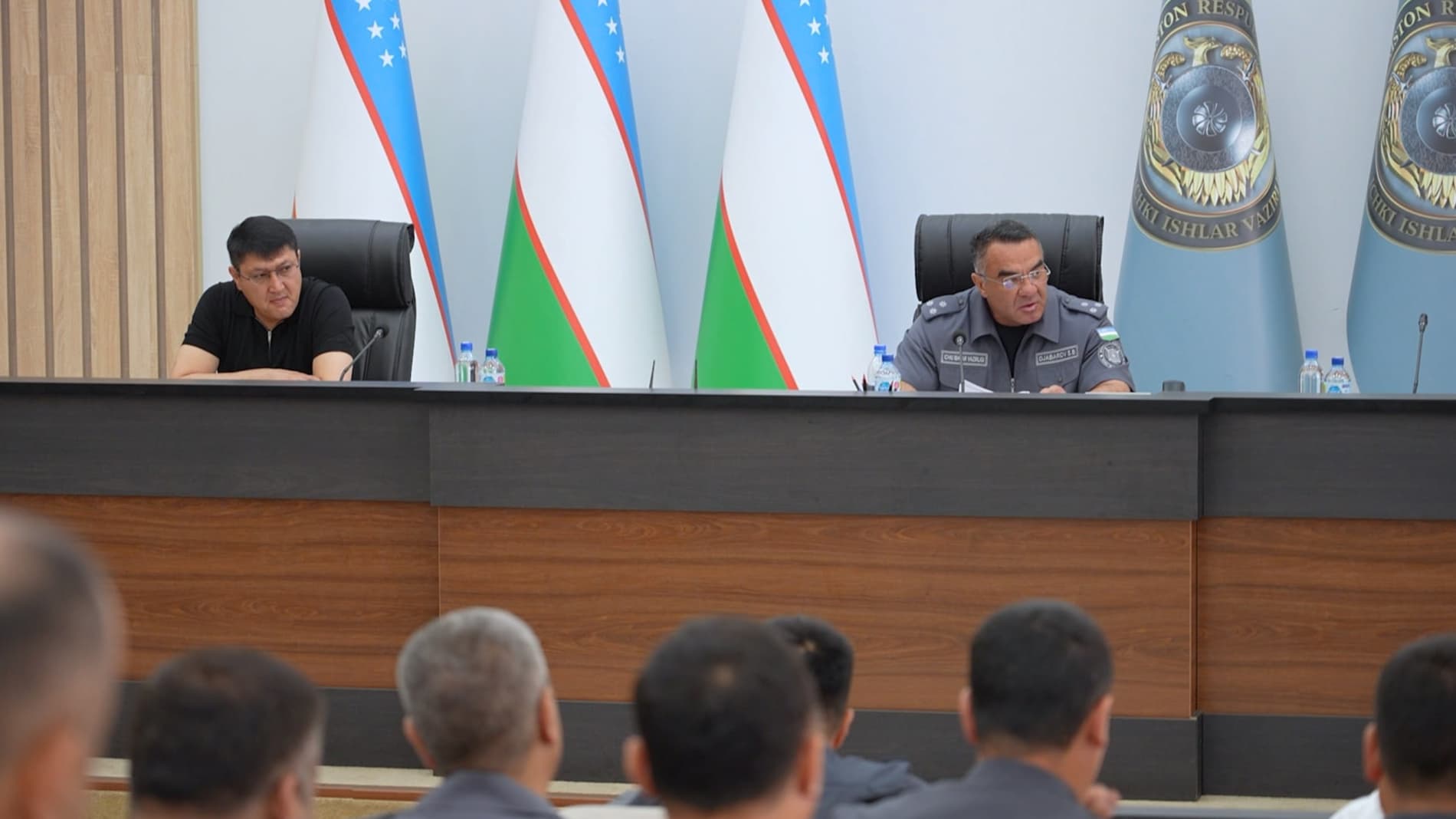 Andijon viloyati IIBda Ichki ishlar vazirligining navbatdagi Hayʼat yigʻilishida belgilangan vazifalar ijrosi hamda jinoyatchilikka qarshi kurashish natijalari tanqidiy muhokama qilindi