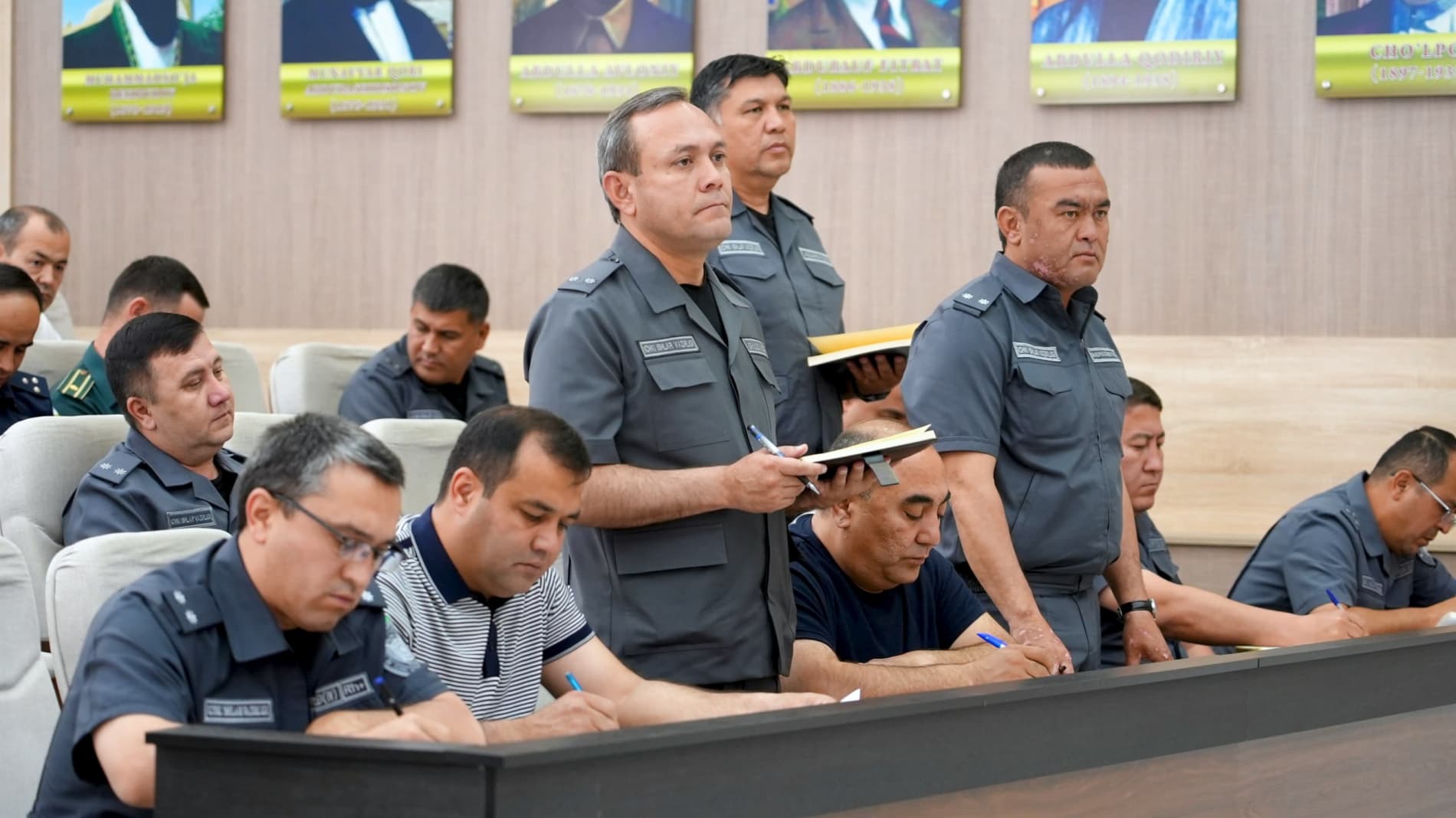 Andijon viloyati IIBda Ichki ishlar vazirligining navbatdagi Hayʼat yigʻilishida belgilangan vazifalar ijrosi hamda jinoyatchilikka qarshi kurashish natijalari tanqidiy muhokama qilindi