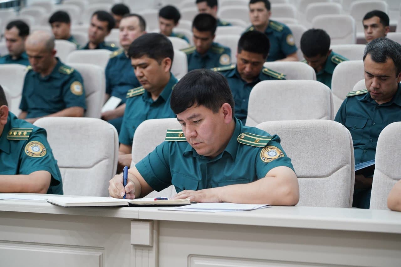 Под председательством руководства Министерства внутренних дел состоялось совещание, посвященное критическому анализу и подведению итогов деятельности