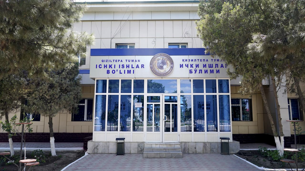 Navoiy viloyatida jinoyatchilikni jilovlash, mahalla yettiligi faoliyati va xodimlarning ijtimoiy himoyasi masalalari tumanlar kesimida tahlil qilinmoqda