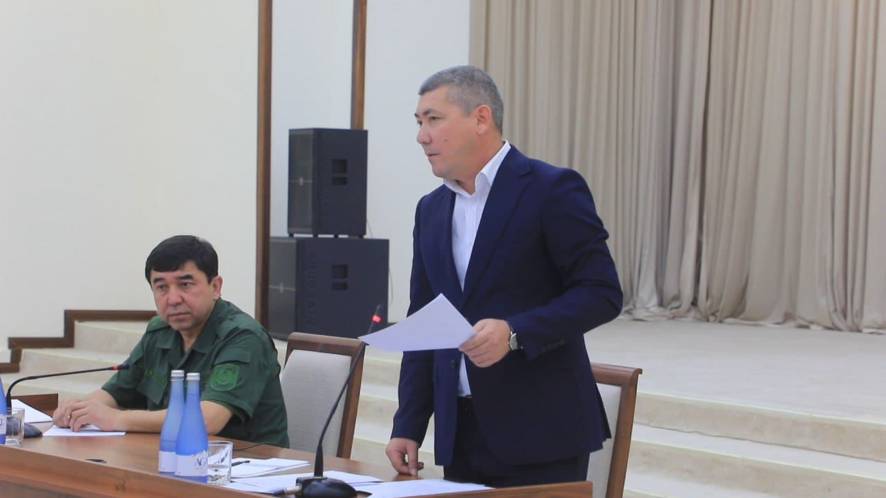 Yoʻllarda bolalar xavfsizligini taʼminlash maqsadida amalga oshirilayotgan ishlar hamda yoʻl qoʻyilayotgan kamchiliklarga bagʻishlangan tanqidiy yigʻilishi oʻtkazildi