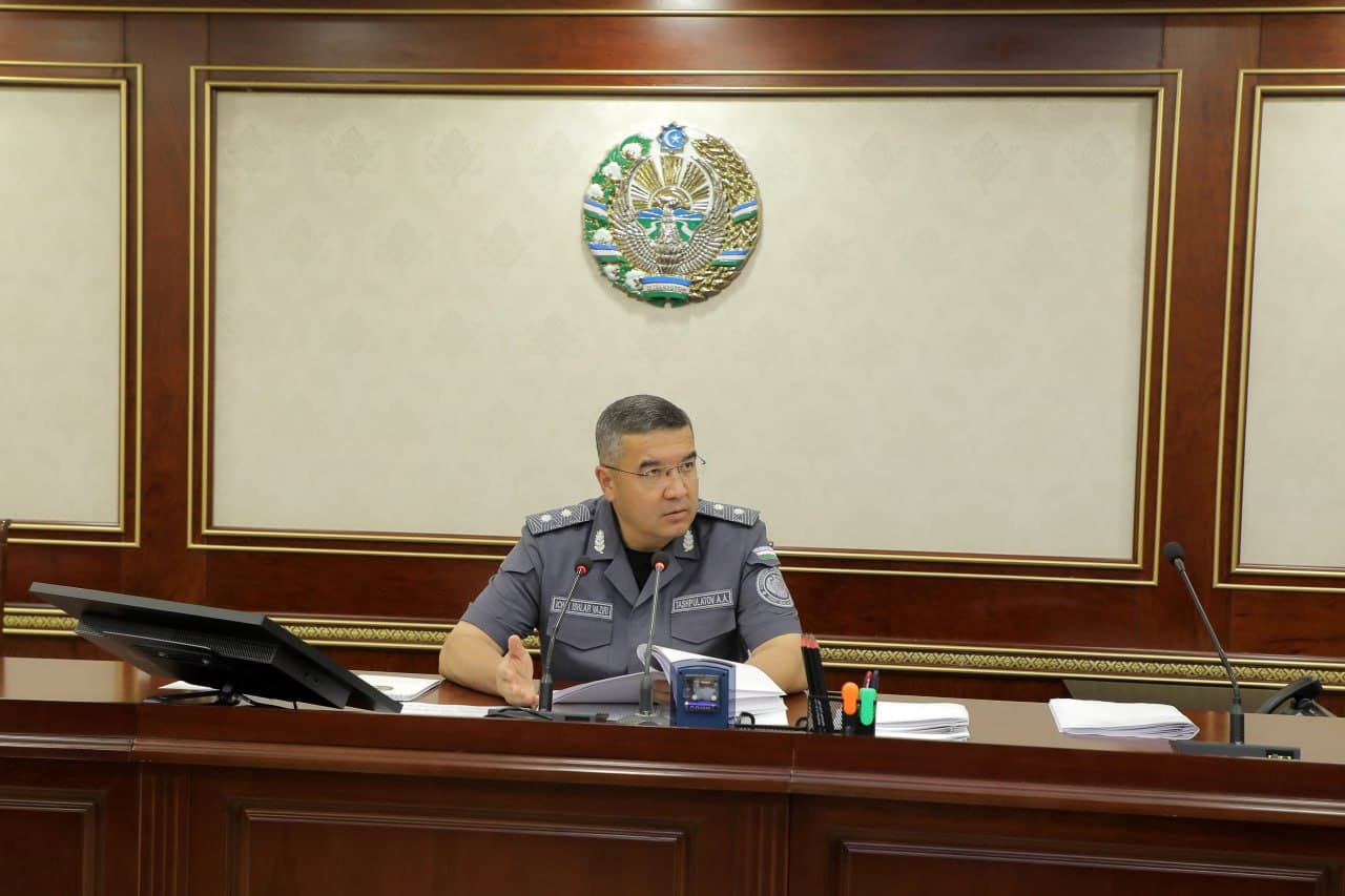 Под руководством министра внутренних дел состоялось видеоселекторное совещание по вопросам выполнения задач, определённых в сфере обеспечения общественной безопасности во время массовых и праздничных мероприятий