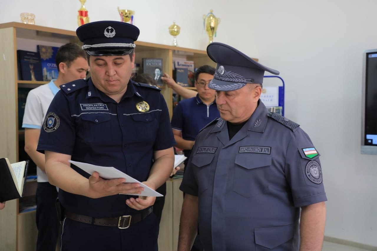 Ички ишлар вазирлиги раҳбарияти Қорақалпоғистонда маҳаллалар фаолияти ва ёшлар учун яратилган шароитлар билан танишди