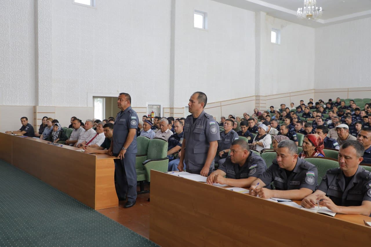 Sirdaryo viloyati IIB rahbariyati tomonidan xodimlarining toʻrt oylik faoliyatiga bagʻishlangan kengaytirilgan yigʻilish boʻlib oʻtdi