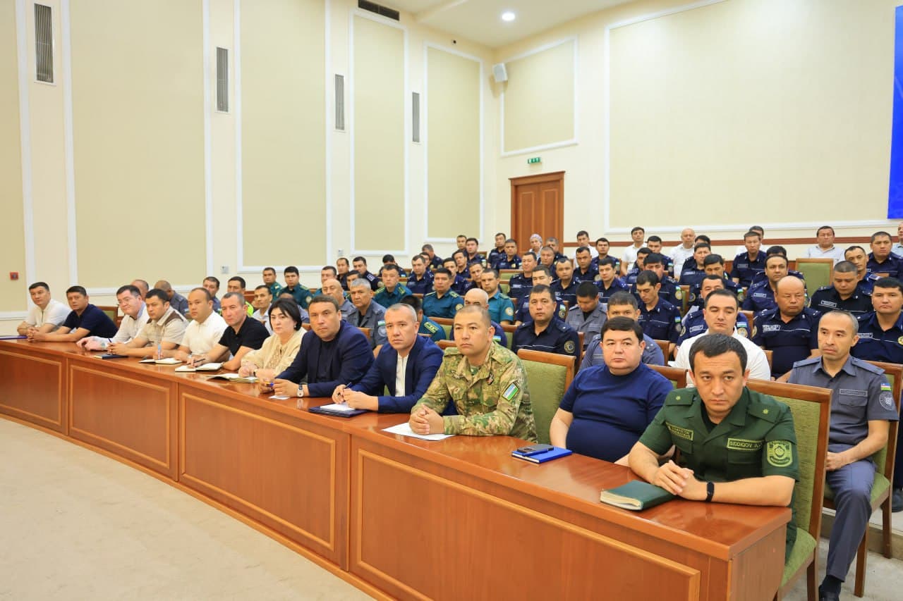 Namangan shahar hokimligida jinoyatchilik va huquqbuzarliklarning barvaqt oldini olish masalalari muhokama qilindi