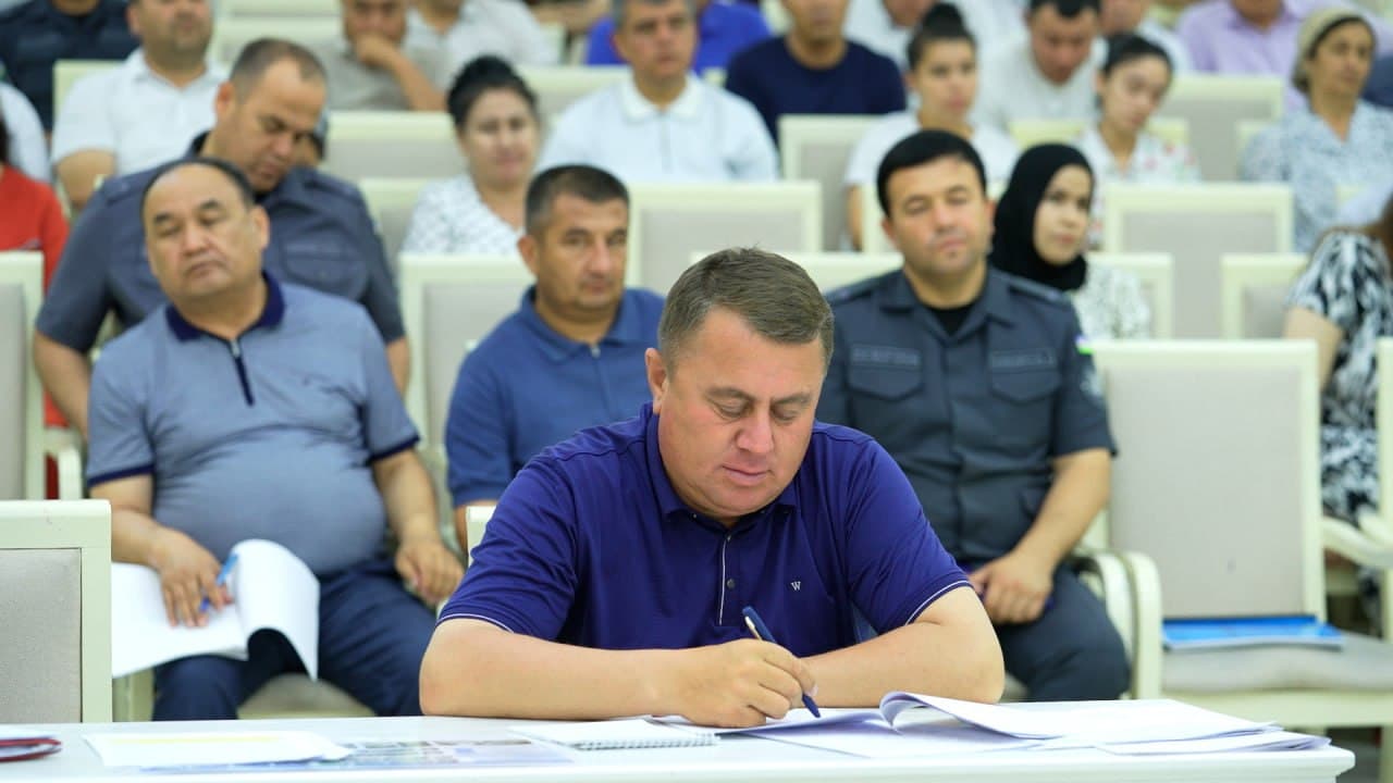 Surxondaryo viloyatida Prezident qarorlari ijrosi hamda Chilonzor va Mirzo Ulugʻbek tumanlari tajribasi doirasidagi ishlar muhokama qilindi
