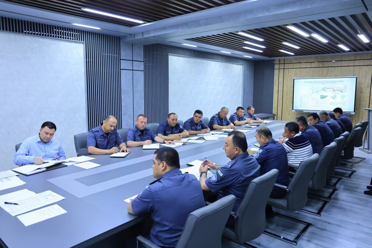 Namangan viloyati IIBda ommaviy tadbirlarni tashkil etish bilan bogʻliq masalalar muhokama qilindi