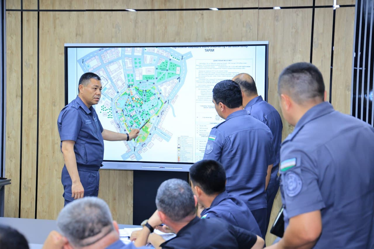 Namangan viloyati IIBda ommaviy tadbirlarni tashkil etish bilan bogʻliq masalalar muhokama qilindi