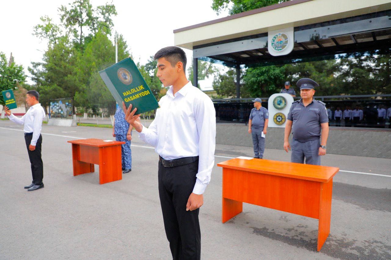 Qorovul qoʻshinlari qoʻmondonligida shartnoma asosida harbiy xizmatga qabul qilingan bir guruh nomzodlarning “Halollik qasamyodi”ni qabul qilish marosimi boʻlib oʻtdi