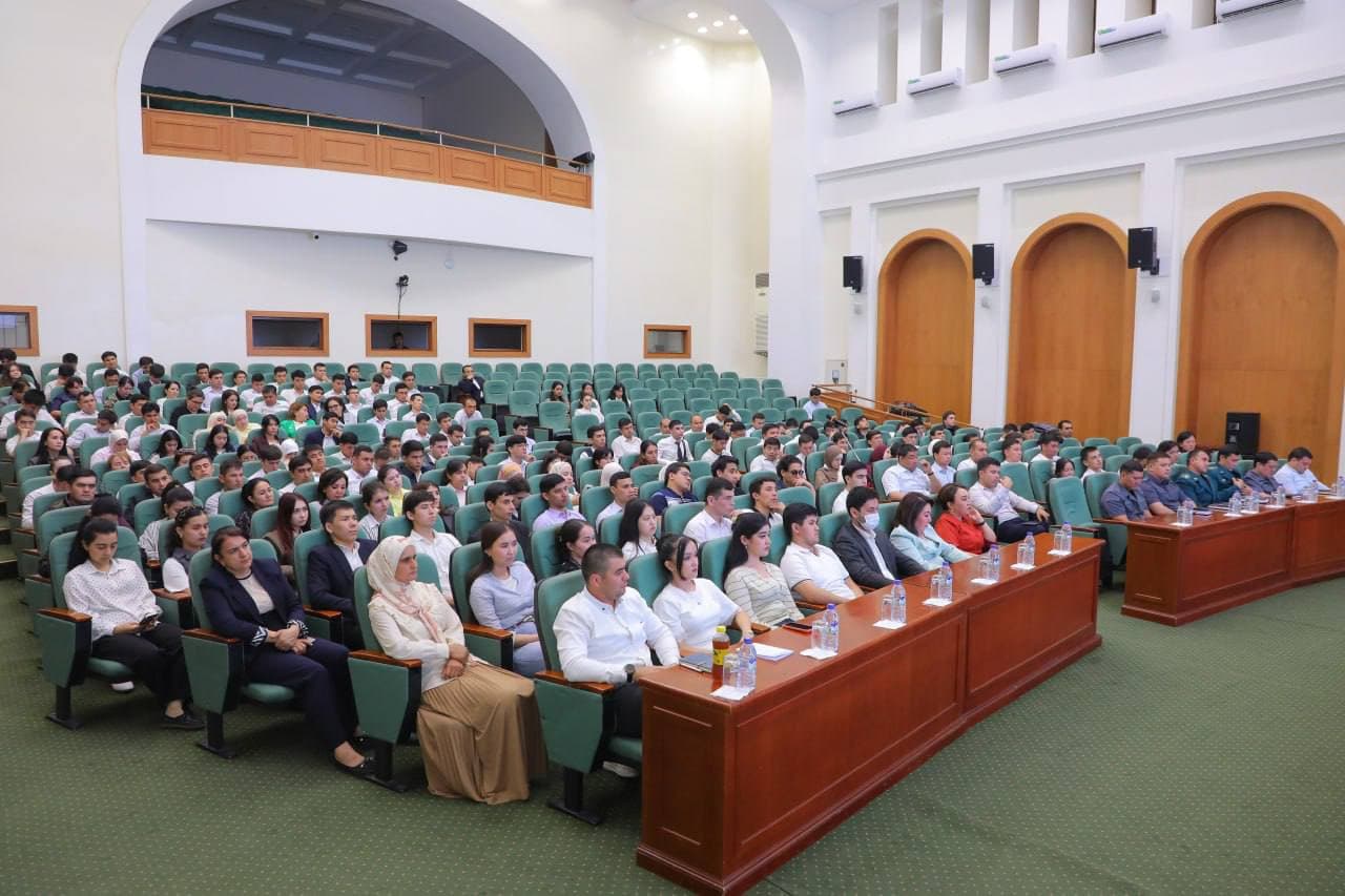 Тошкент давлат юридик университетида ўтказилган «Карьера куни» тадбирида талабалар ИИВ тизимидаги хизмат ва карьера имкониятлари билан таништирилди