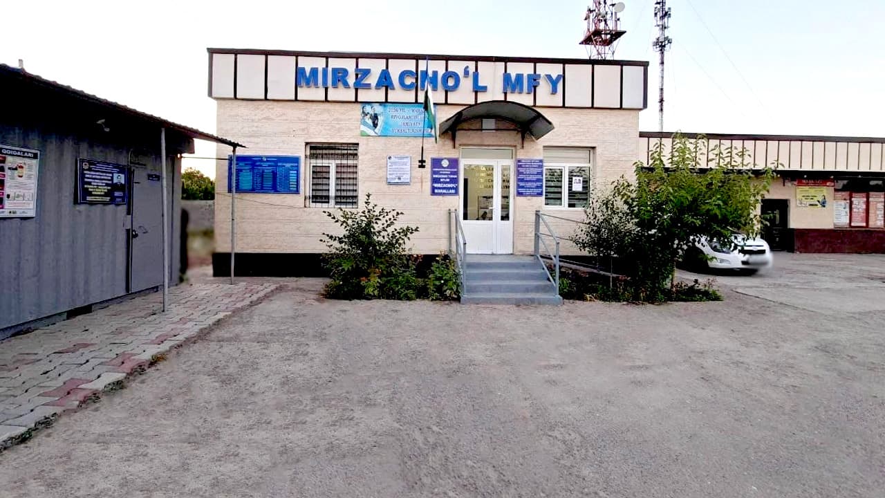 Sirdaryo viloyati IIB rahbariyati Mirzaobod tumanida kriminogen vaziyatni barqarorlashtirish borasida amalga oshirilayotgan ishlar bilan tanishdi