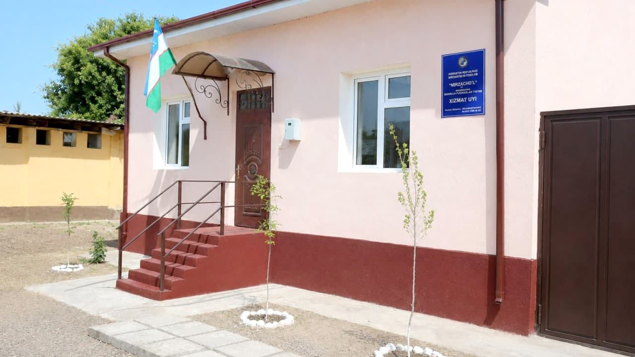 Sirdaryo viloyati IIB rahbariyati Mirzaobod tumanida kriminogen vaziyatni barqarorlashtirish borasida amalga oshirilayotgan ishlar bilan tanishdi