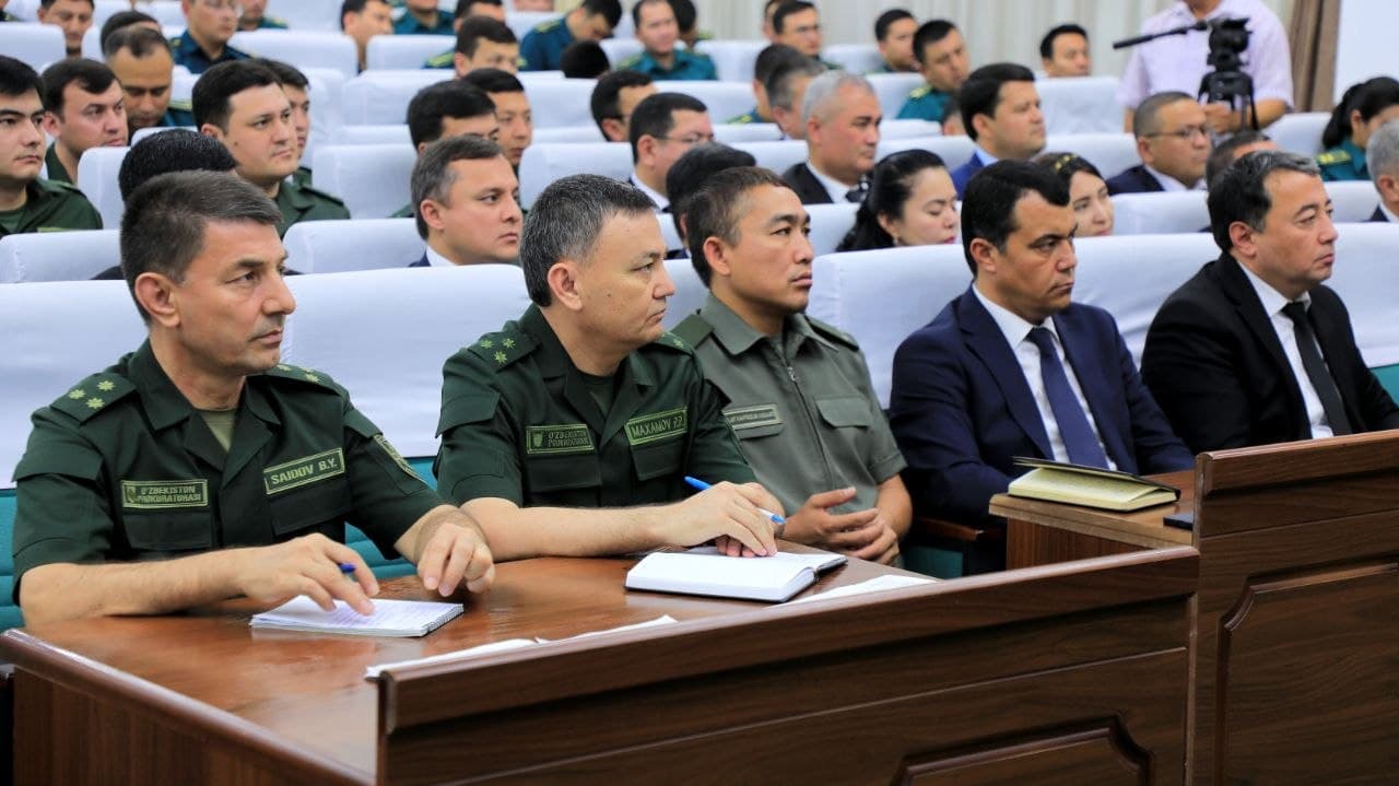 Jizzax viloyatida ichki ishlar hamda prokuratura organlari tizimida faoliyat yuritayotgan tergov xodimlarining kasbiy bilim va koʻnikmalarini mustahkamlash maqsadida oʻquv-amaliy seminar tashkil etildi